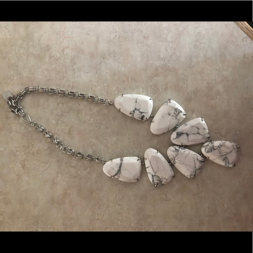 Howlite Harlow limited edition Necklace!